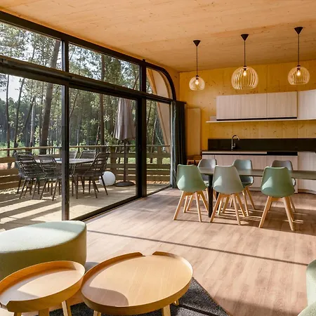 Apart Otel Center Parcs Les Landes De Gascogne Beauziac