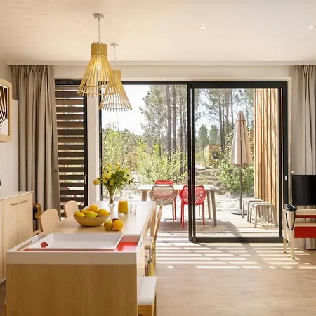 Apart Otel Center Parcs Les Landes De Gascogne 3*