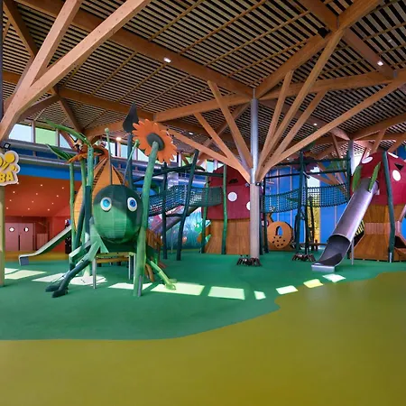 Apart Otel Center Parcs Les Landes De Gascogne 3*